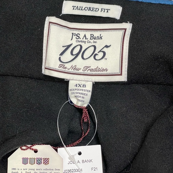 NEW JOS. A. Bank Men’s Maroon tailored fit Lined 4XB - Picture 8 of 9